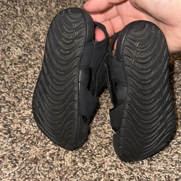 Nike Kids Black Sandals size 7C - Picture 9 of 9